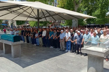 Emekli Bankacı Esin Camak vefat etti 