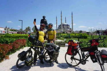 Emekli oldular, bisikletle Türkiye turuna çıktılar 