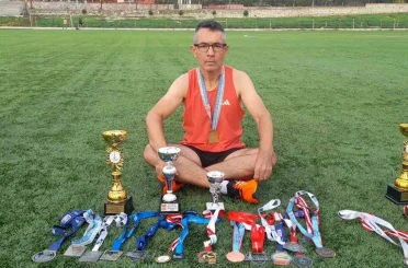 Emekli polis, deprem bölgesinden rekorlara koşuyor 