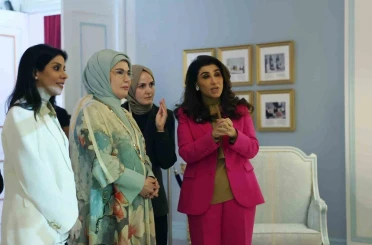 Emine Erdoğan, Kuveyt’te Al Salam Sarayı Müzesi’ni ziyaret etti 