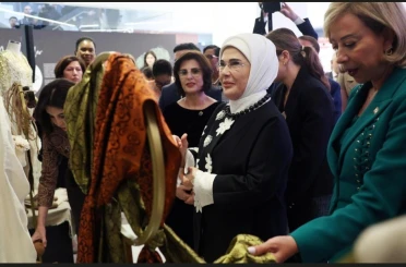 Emine Erdoğan’ın Amerika temaslarına Bursa İpeği damgasını vurdu 