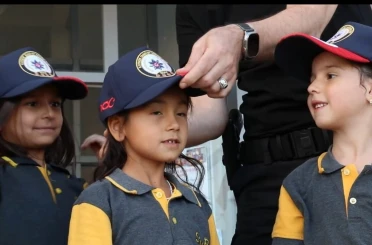 Emniyet müdüründen şehit polise vefa: Şehidin oğlunu okuldan alıp evine bıraktı 