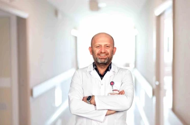 Endoskopik omurga cerrahisi iyileşme süresini kısaltıyor 