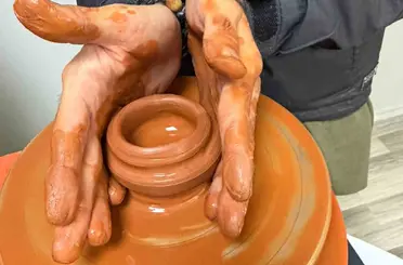 Engelli bireyler çömlek sanatıyla buluştu
