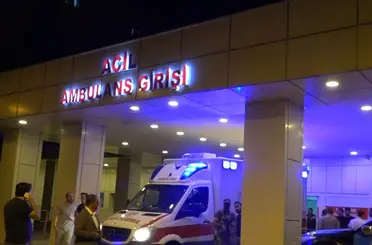 Erciş’te takla atan otomobilin sürücüsü ağır yaralandı
