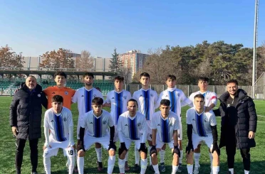 Erciyes 38 FK , U18 takımı 14’de 14 yaptı 