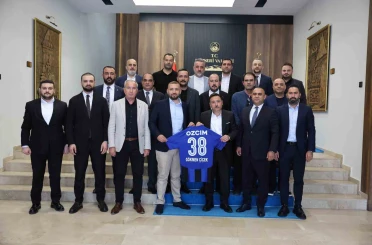 Erciyes 38 FK yönetiminden Vali Çiçek’e ziyaret 