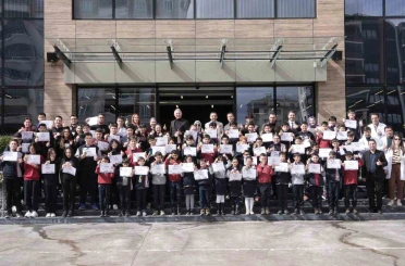 Erdem Koleji’nden AMO’da 74 madalya ile zirvede 