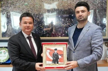Erkan Aydın’dan Bursaspor’a moral ziyareti 