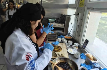 ERÜ Gastronomi Bölümü’nde dersler yemek yarışması ile başladı 