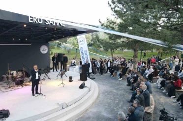 ERÜ sahne muhteşem konserle açıldı 