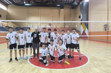 Erzincan ANALİG Erkek Voleybol Takımı yarı finale yükseldi 