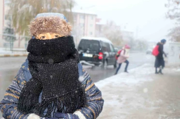 Erzincan güne karla uyandı 