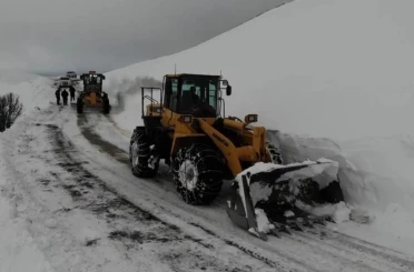 Erzincan’da 328 köy yolu ulaşıma kapandı 