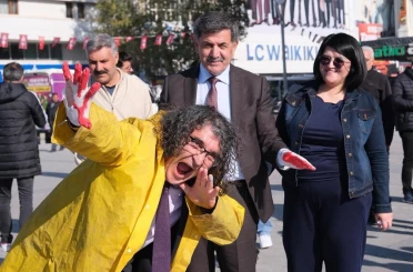 Erzincan’da el izleriyle yükselen "Şiddete Hayır" çağrısı 