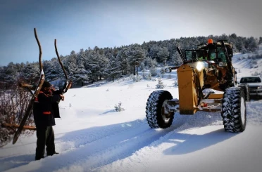 Erzincan’da kar ve tipi: 56 köy yolu ulaşıma kapandı 