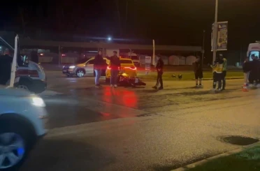 Erzincan’da motosiklet ile taksi çarpıştı: 2 yaralı 
