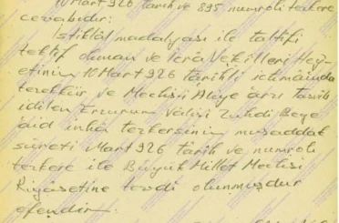 Erzurum Valisine İstiklal Madalyası 