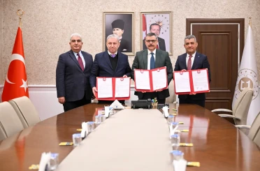 Erzurum’da kapalı spor salonu için imzalar atıldı 