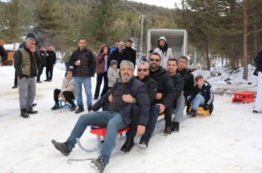 Erzurum’da kızaklarla kıyasıya yarış 