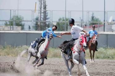 Erzurum’da nefes kesen cirit maçları 