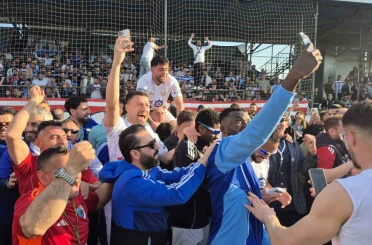 Erzurumspor FK maçtan sonra şampiyonluğunu kutladı 