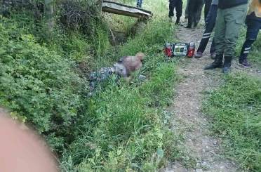 Eşekten düşen yaşlı adam hayatını kaybetti 
