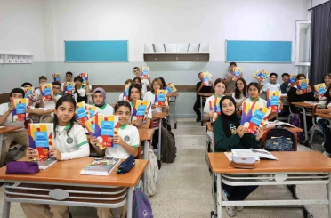 Esenler Belediye Başkanı Göksu’dan eğitime 8 milyon defter ile dev destek 