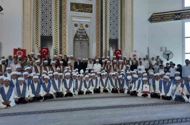 Esenler’de 114 hafıza İstanbul Valisi Davut Gül’den umre müjdesi 