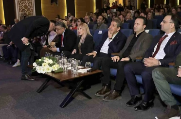 Esenler’de "5. Radyonun Yıldızları" ödülleri sahiplerini buldu 