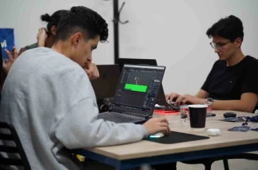 Esenler’de genç yazılımcılar Filistin direnişini oyunlara taşıdı 