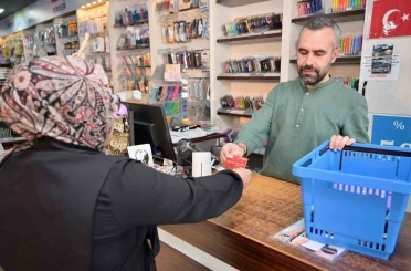 Esenyurt Belediyesi’nden öğrencilere "Eskart" desteği 