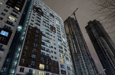 Esenyurt’ta bir sitede 2 kişi silahla vurulmuş halde ölü bulundu 