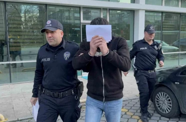 Eşi terk edince, kayınpederinin evini ateşe verdi 