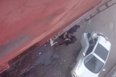 Eski eşini sokak ortasında darbeden şahıs gözaltına alındı 