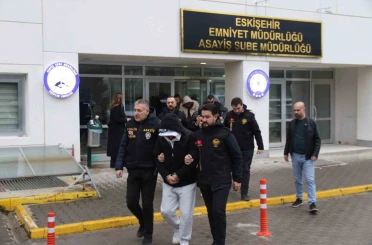 Eskişehir’daki fuhuş operasyonunda 8 tutuklama 