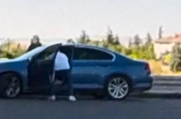 Eskişehir’de otomobil içindeki kadını "Aldattın" diyerek darp etti 