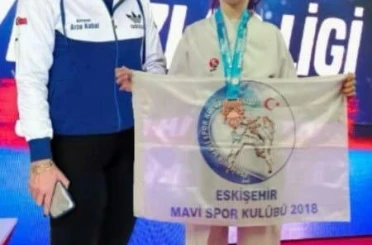 Eskişehir’den katıldığı karate şampiyonasında Türkiye 3’üncüsü oldu 