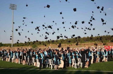 ESOGÜ Tıp Fakültesi 2026 mezunlarını verdi 