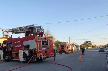 Ev ve dorsede çıkan yangın korkuttu 