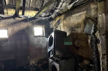 Evi 6’ncı kez yanarak kullanılamaz hale geldi 