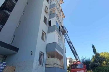 Evin mutfağında çıkan yangın söndürüldü 