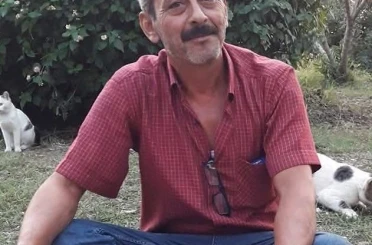 Evinin önünde kalp krizi geçiren adam hayatını kaybetti 