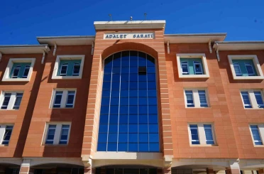 Evleneceği gün husumetlisini yaralayan şahıs ve arkadaşına 10 yıl hapis cezası 