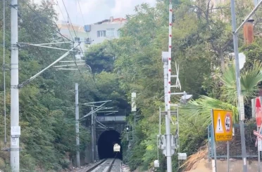 Evlerin altından geçen 114 yıllık tren tüneli mahalleyle bütünleşti 