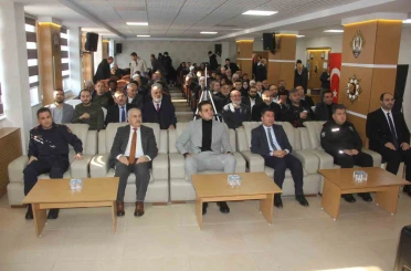 Ezanı güzel okumak için yarıştılar 