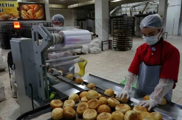 Fabrika gibi çalışan lisenin yıllık cirosu 1,5 milyon 