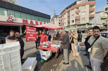 Fanatik balıkçı çıldırdı, hamsiyi 25 TL’den sattı 