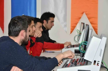 Farklı kuruluşlarda 380 kişi işe başladı 