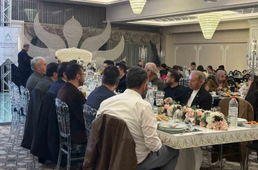 Fatih Sultan Mehmet Eğitim ve Yardımlaşma Vakfı iftarda buluştu 